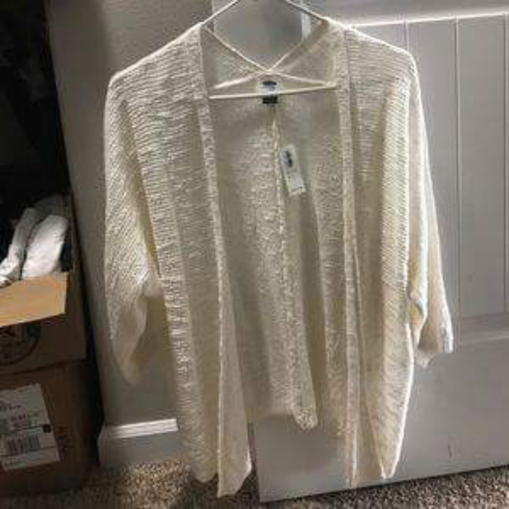 Old navy white knit cardigan XS NWT
